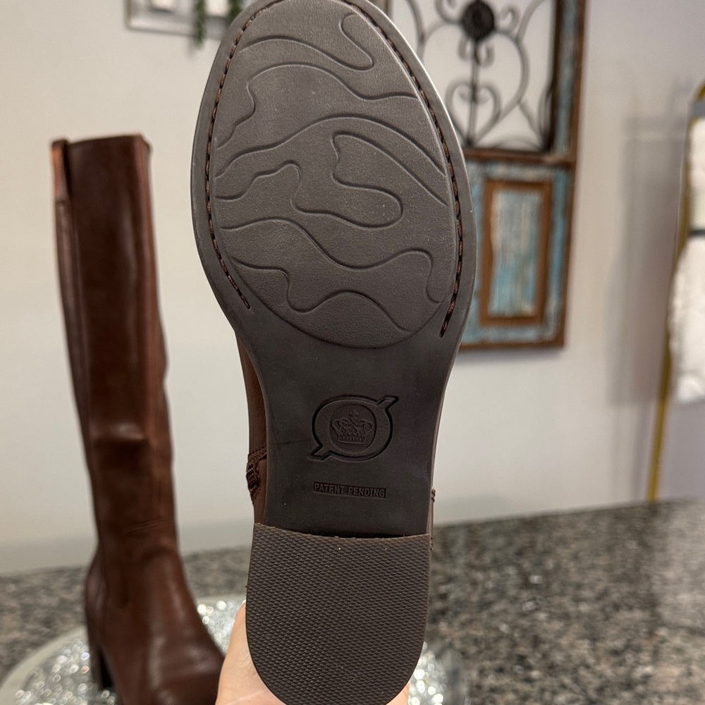 Born Rich Brown Leather block heels tall boots NEW 6.5 - Picture 12 of 16
